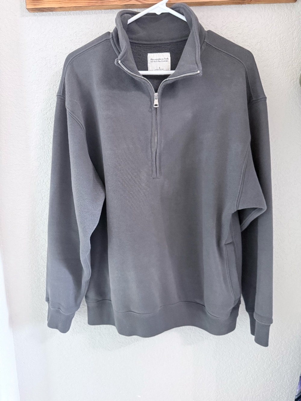 Abercrombie Essential Sunday Half Zip